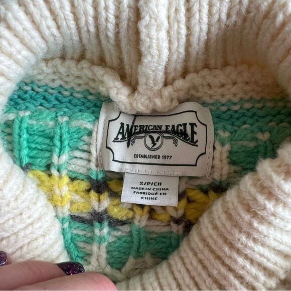 American Eagle Oversized Blue & Cream Mock Neck Fair Isle Sweater - Picture 9 of 10